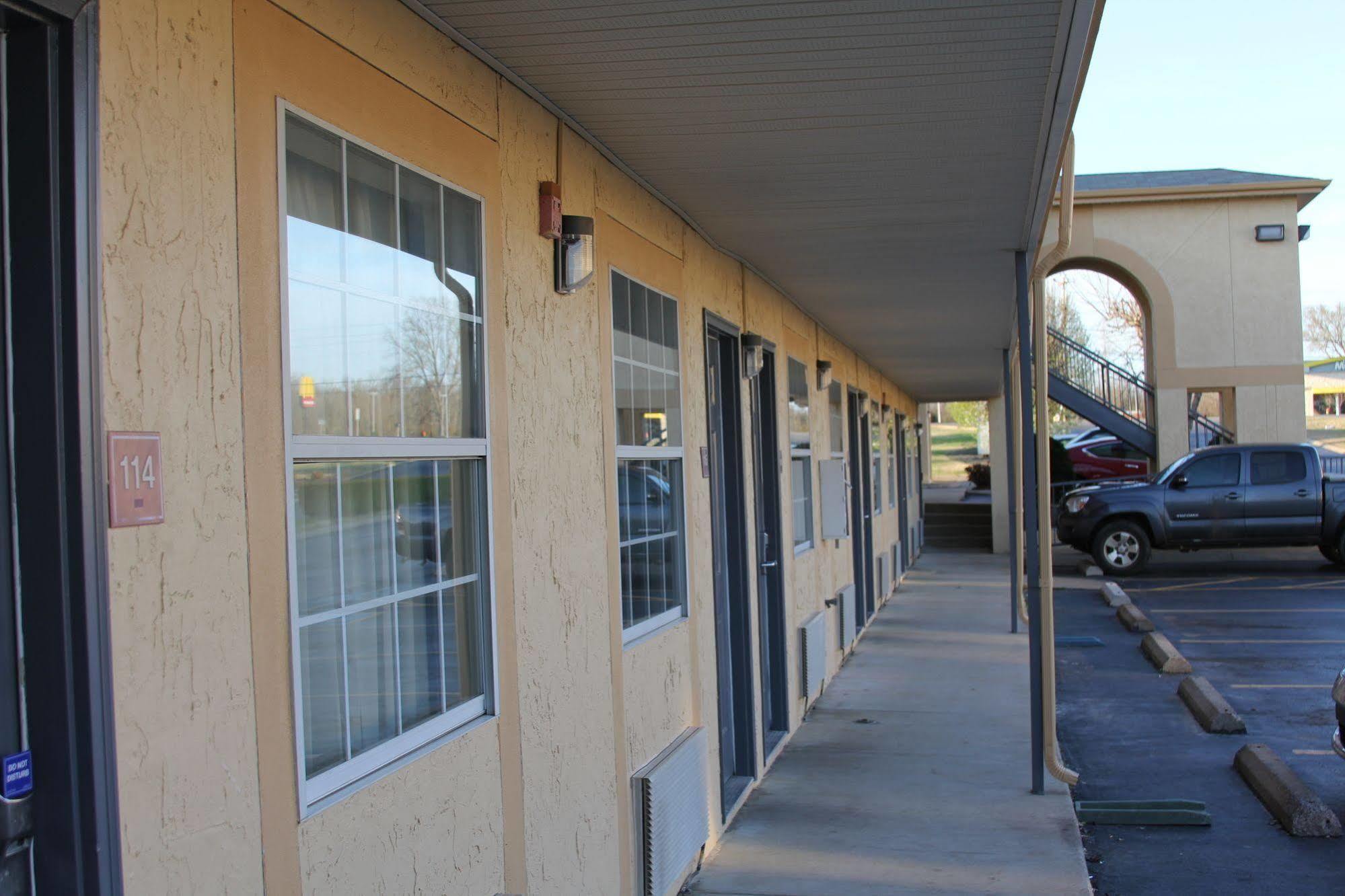 Red Roof Inn Columbia, Tn מראה חיצוני תמונה